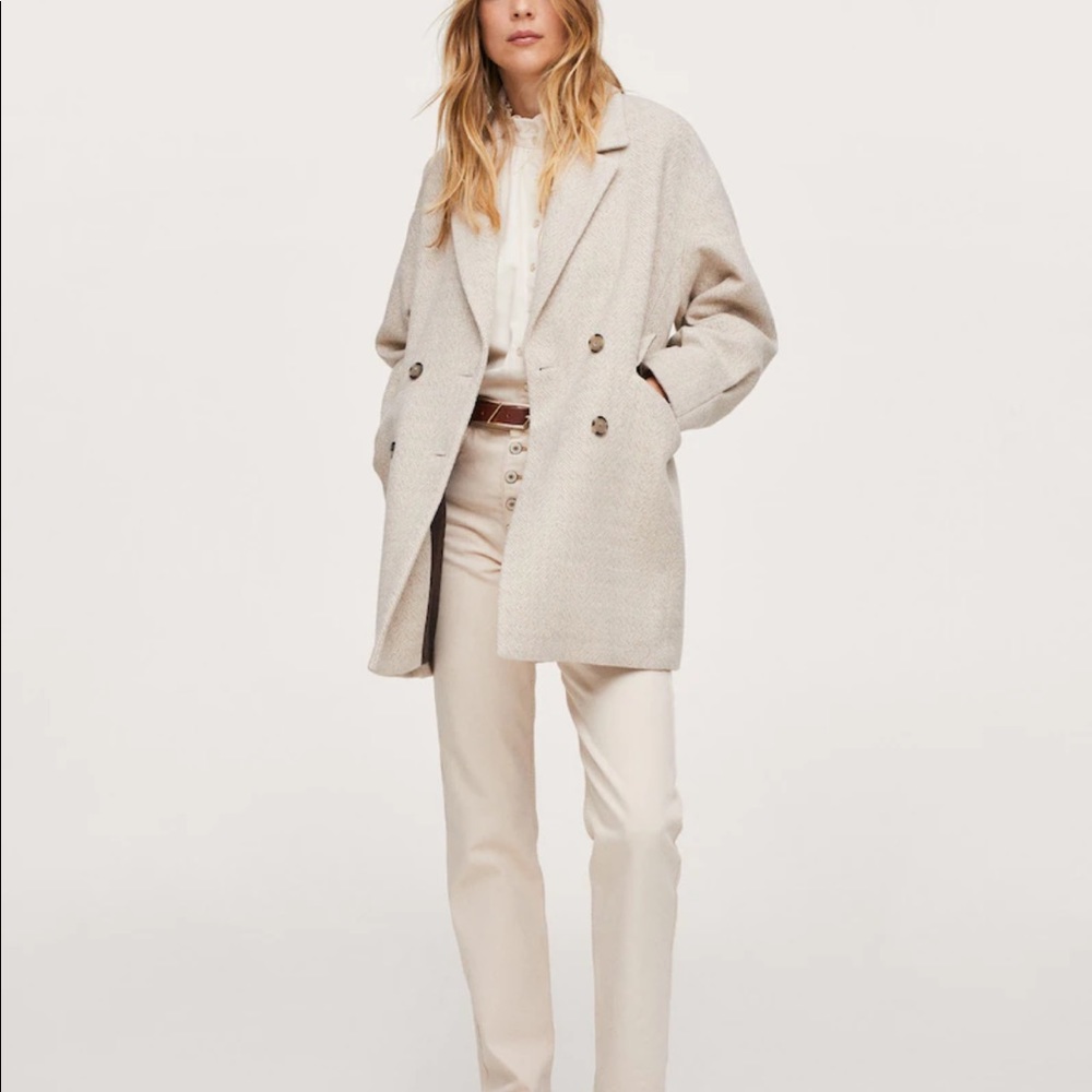 Herringbone double-breasted coat from Mango. Size XS